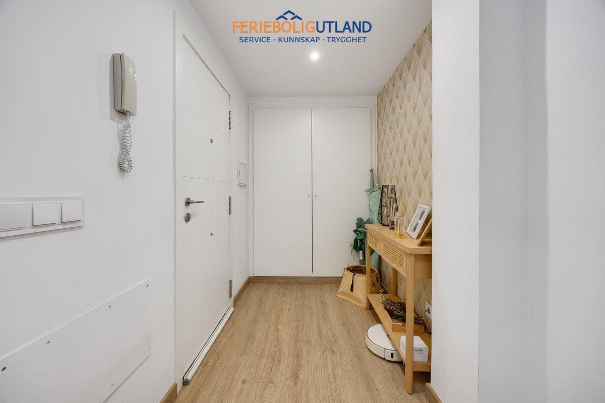 3 bedroom Apartment for sale in Torrevieja - € 185,000 (Ref: 10054315)
