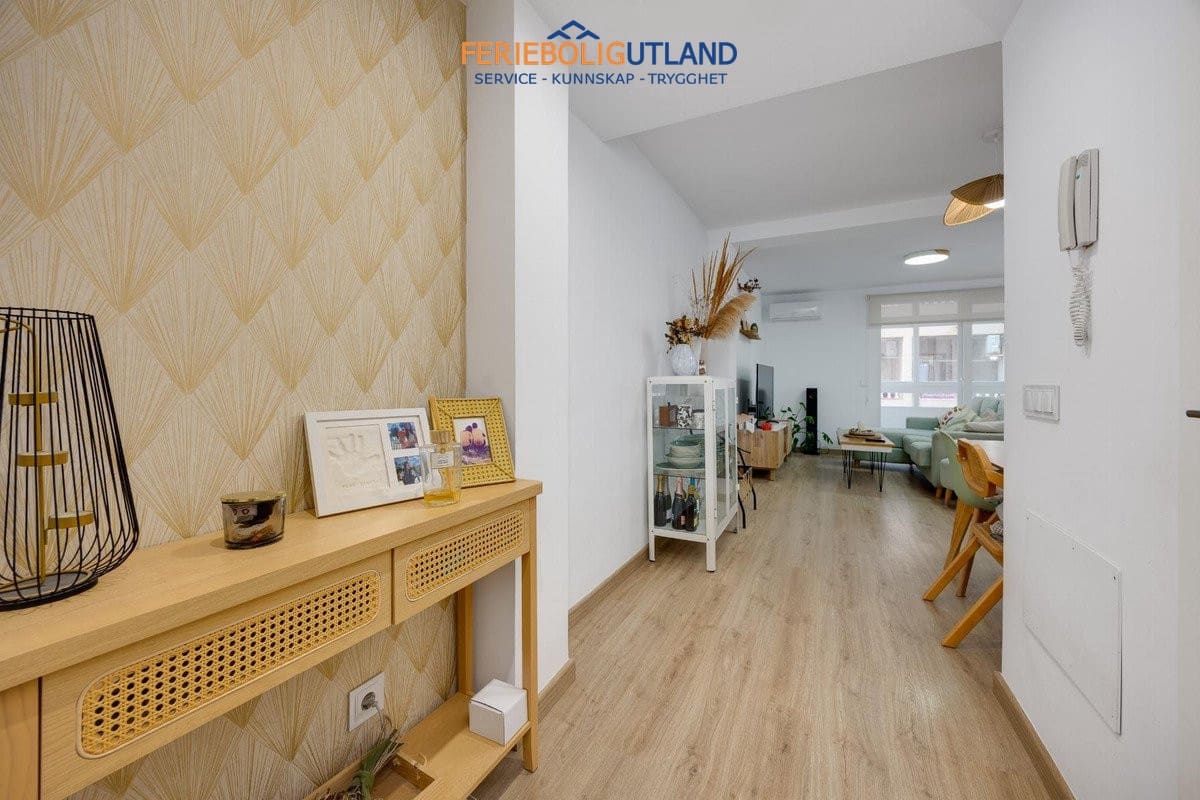 3 bedroom Apartment for sale in Torrevieja - € 185,000 (Ref: 10054315)