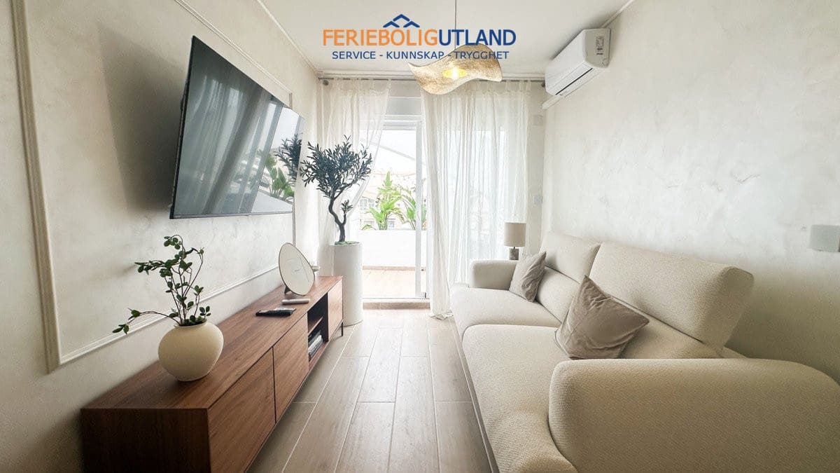 2 sypialnia Penthouse na sprzedaż w Torrevieja z basenem - 159 995 € (Ref: 10054316)