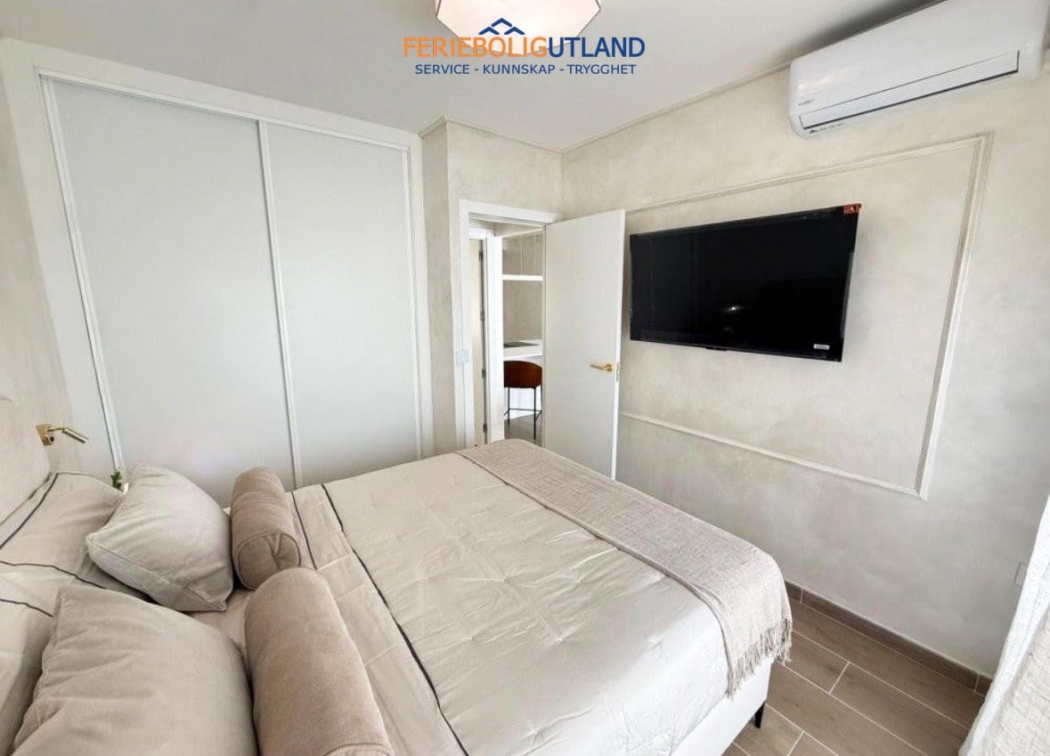 2 sypialnia Penthouse na sprzedaż w Torrevieja z basenem - 159 995 € (Ref: 10054316)