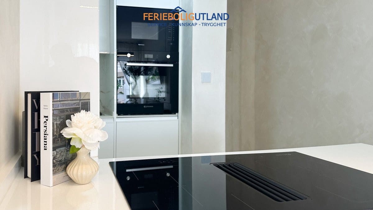 2 sypialnia Penthouse na sprzedaż w Torrevieja z basenem - 159 995 € (Ref: 10054316)