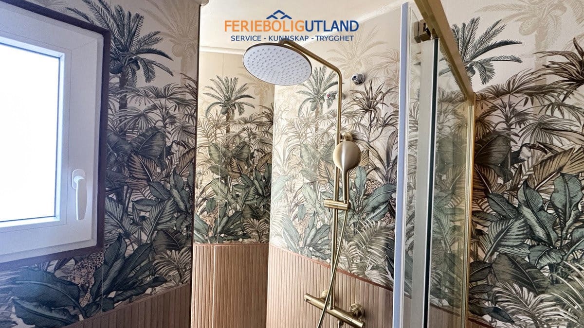 2 sypialnia Penthouse na sprzedaż w Torrevieja z basenem - 159 995 € (Ref: 10054316)