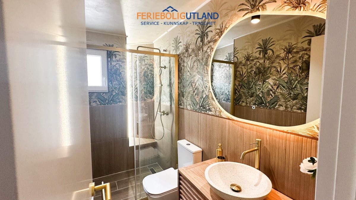 2 sypialnia Penthouse na sprzedaż w Torrevieja z basenem - 159 995 € (Ref: 10054316)