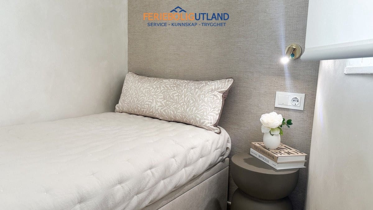 2 sypialnia Penthouse na sprzedaż w Torrevieja z basenem - 159 995 € (Ref: 10054316)