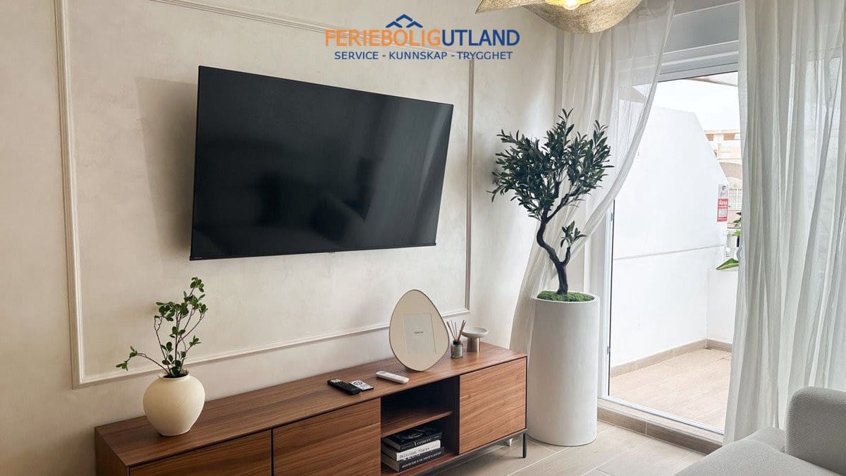 2 sypialnia Penthouse na sprzedaż w Torrevieja z basenem - 159 995 € (Ref: 10054316)