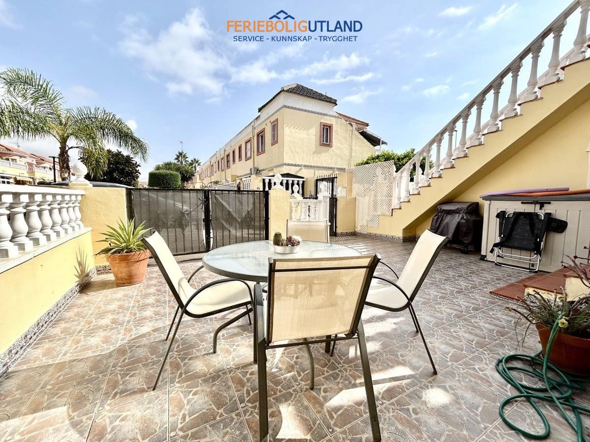 2 soverom Leilighet til salgs i La Zenia med svømmebasseng garasje - € 189 000 (Ref: 10054318)