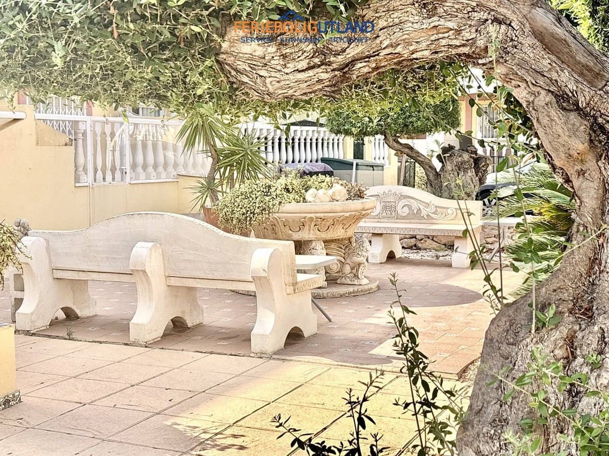 2 soverom Leilighet til salgs i La Zenia med svømmebasseng garasje - € 189 000 (Ref: 10054318)