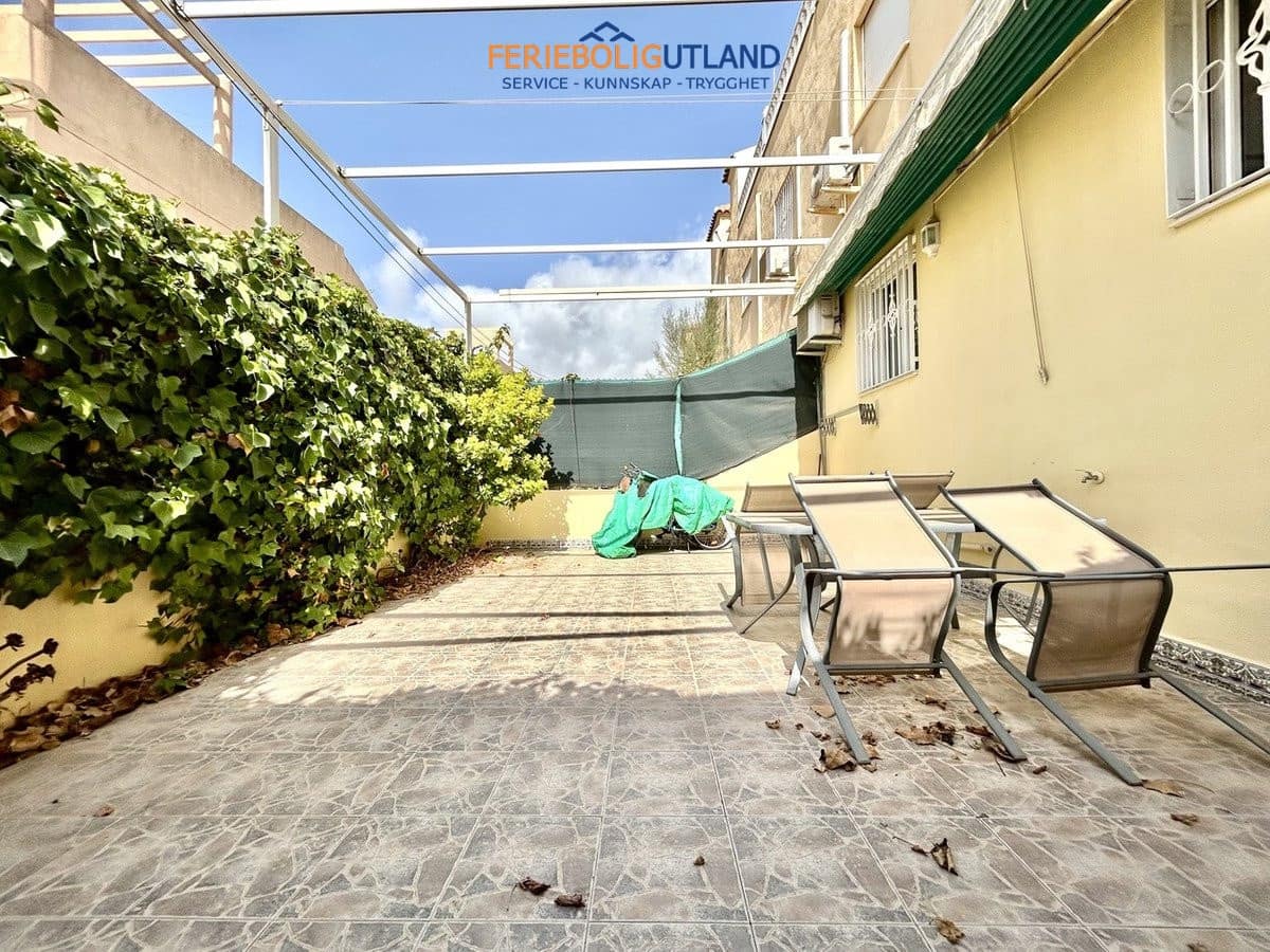 2 soverom Leilighet til salgs i La Zenia med svømmebasseng garasje - € 189 000 (Ref: 10054318)