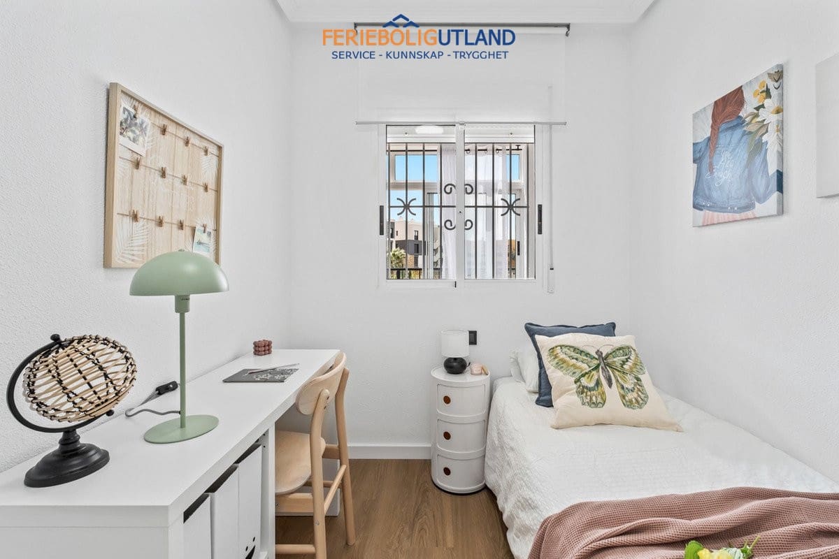 2 sypialnia Apartament na sprzedaż w Playa Flamenca z basenem garażem - 194 800 € (Ref: 10054319)