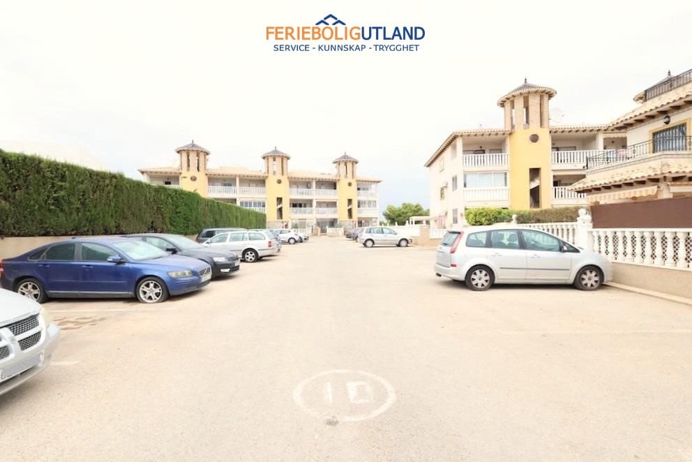 2 sypialnia Apartament na sprzedaż w La Zenia z basenem garażem - 179 000 € (Ref: 10055731)