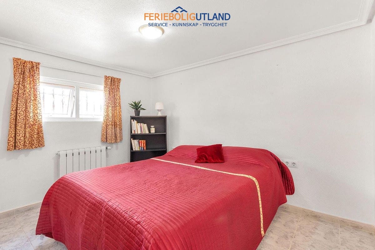 4 Zimmer Villa zu verkaufen in Torrevieja mit Pool Garage - 499.000 € (Ref: 10057182)