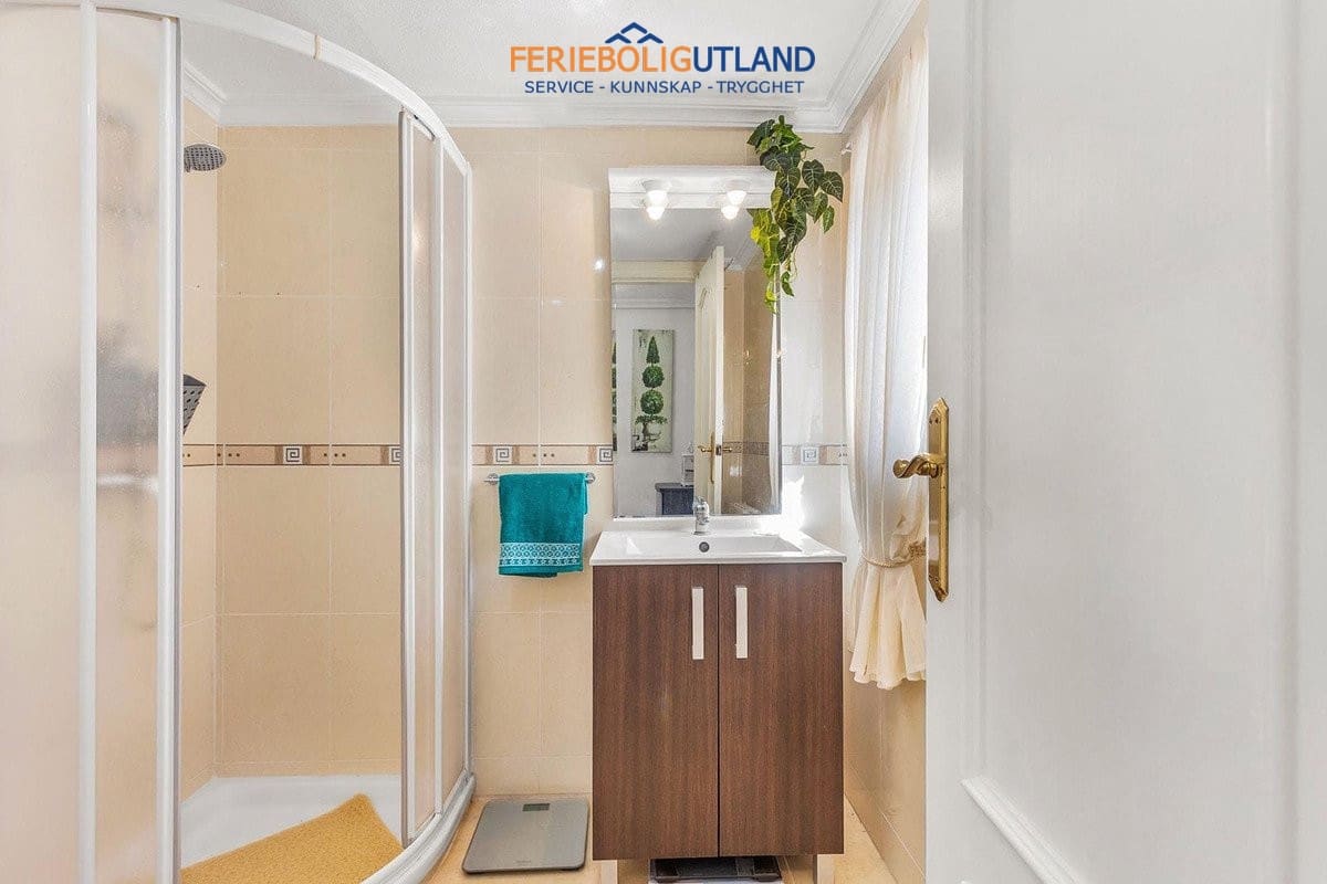 4 Zimmer Villa zu verkaufen in Torrevieja mit Pool Garage - 499.000 € (Ref: 10057182)