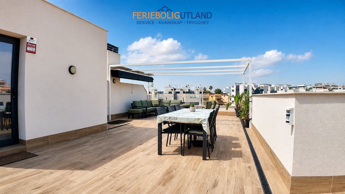 3 soverom Penthouse til salgs i Villamartin med svømmebasseng garasje - € 385 000 (Ref: 10057183)
