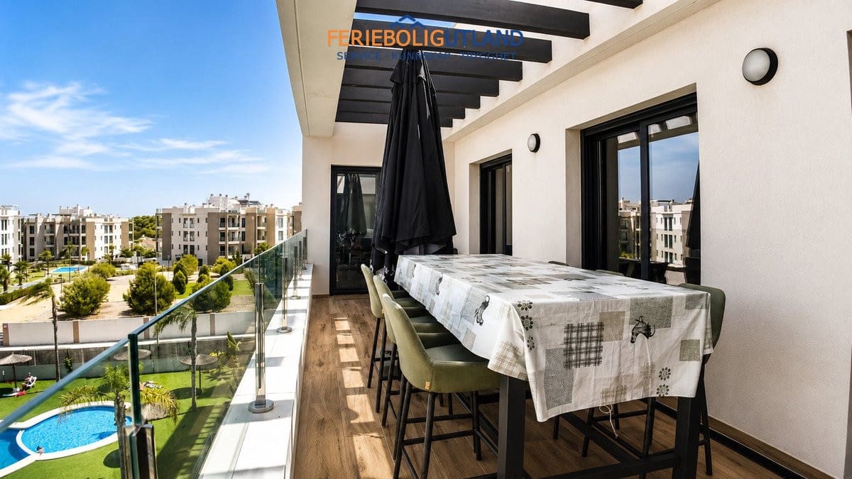 3 soverom Penthouse til salgs i Villamartin med svømmebasseng garasje - € 385 000 (Ref: 10057183)