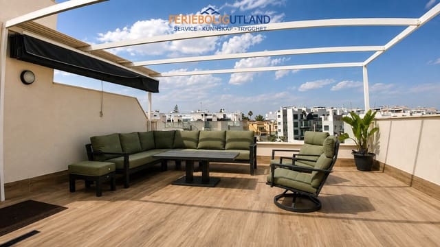 3 soverom Penthouse til salgs i Villamartin, Orihuela med svømmebasseng garasje - € 385 000 (Ref: 10057183)