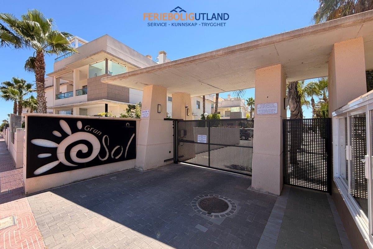 2 Zimmer Apartment zu verkaufen in Ciudad Quesada mit Pool Garage - 225.000 € (Ref: 10062863)