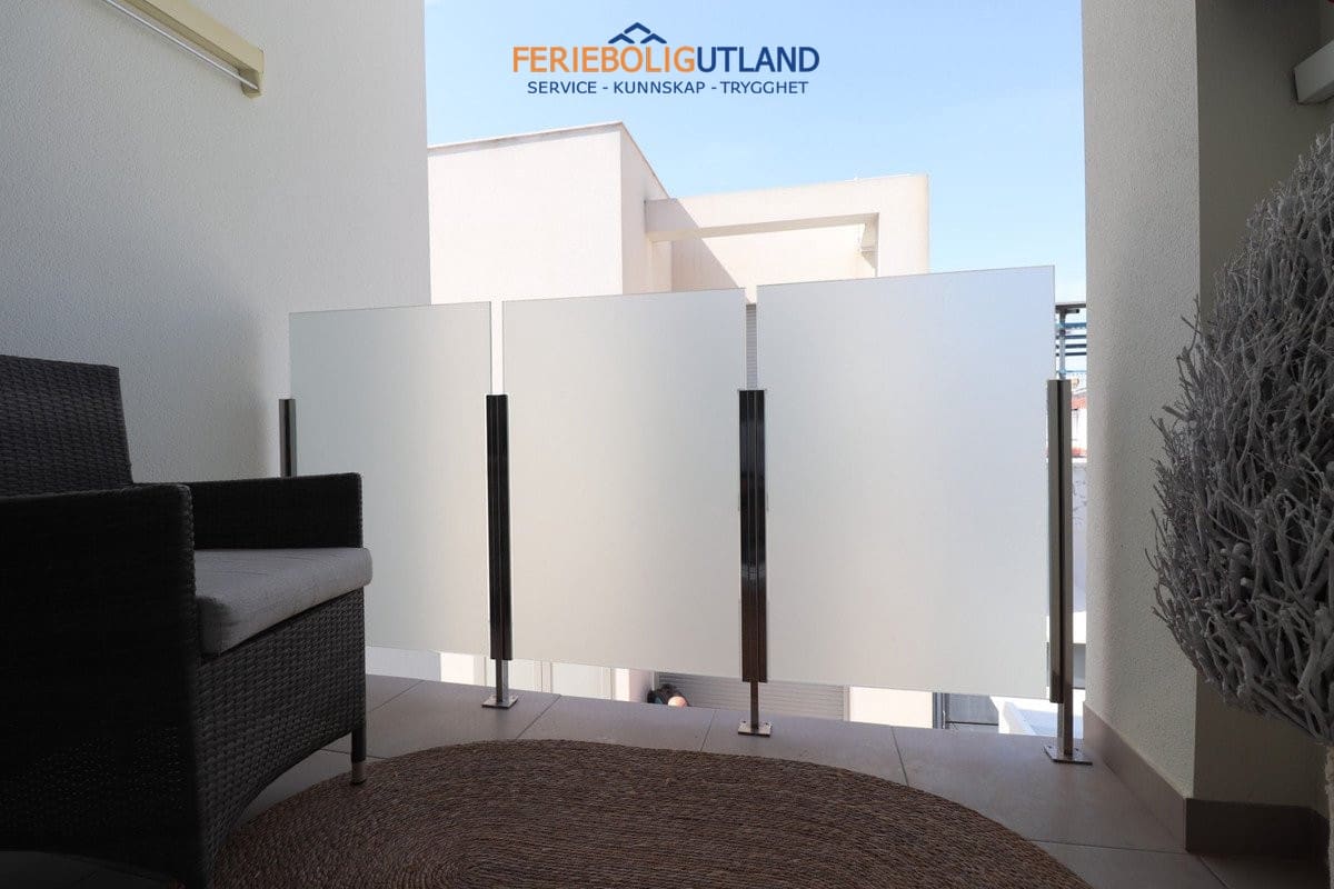3 quarto Moradia Geminada para venda em Daya Vieja com piscina garagem - 375 000 € (Ref: 10072864)