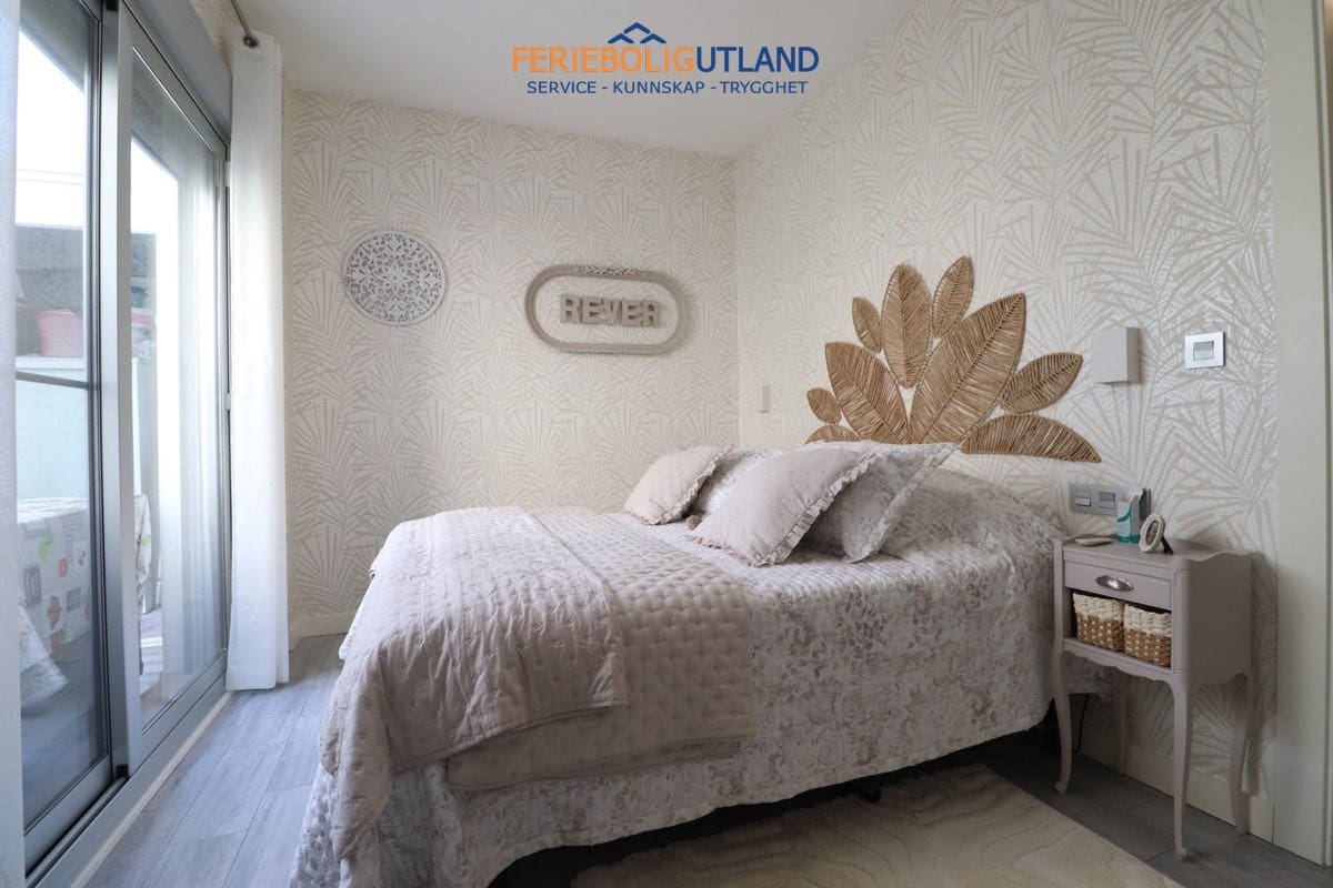 3 quarto Moradia Geminada para venda em Daya Vieja com piscina garagem - 375 000 € (Ref: 10072864)