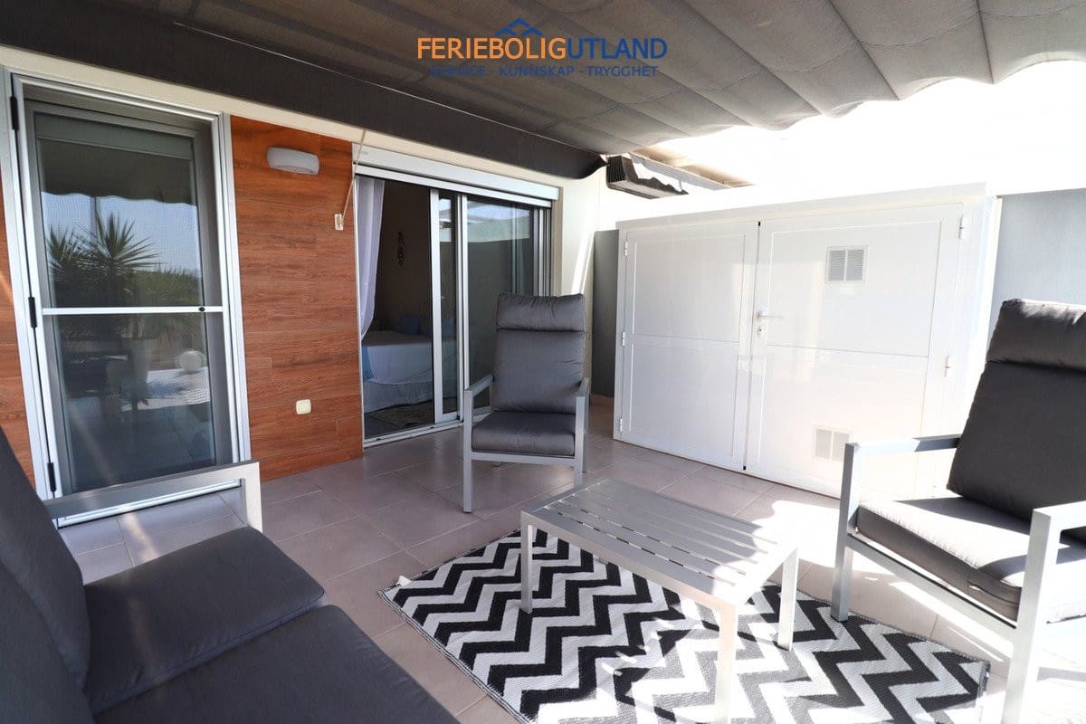 3 quarto Moradia Geminada para venda em Daya Vieja com piscina garagem - 375 000 € (Ref: 10072864)
