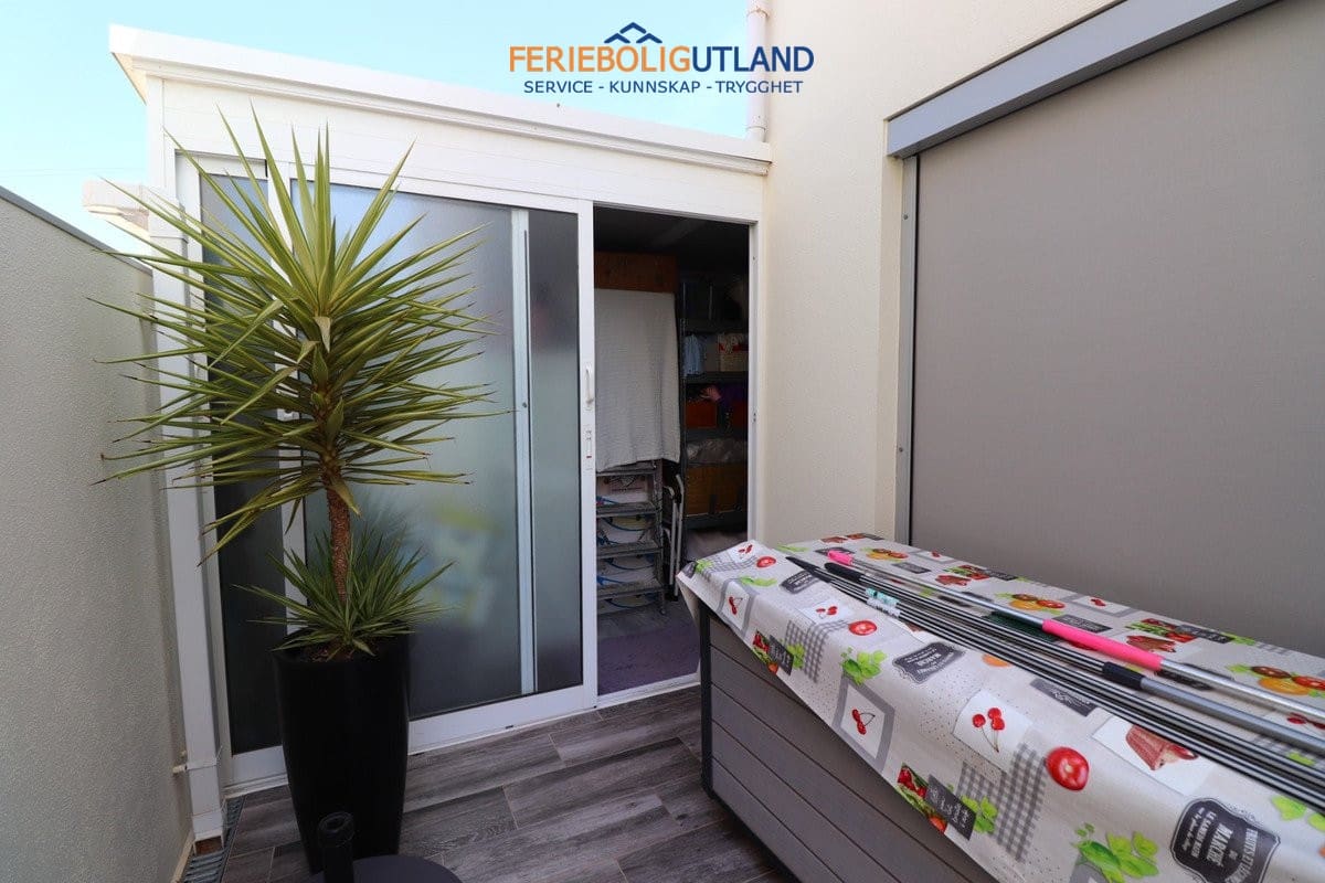 3 quarto Moradia Geminada para venda em Daya Vieja com piscina garagem - 375 000 € (Ref: 10072864)