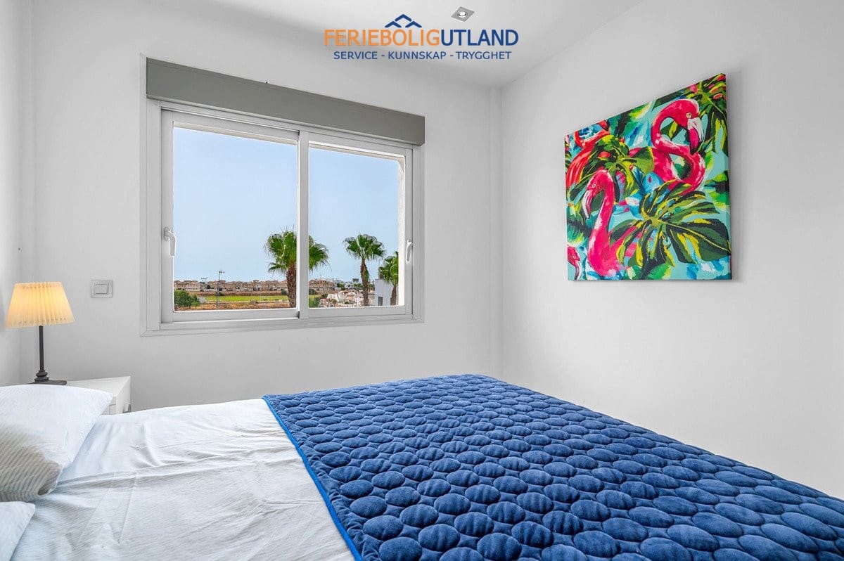 2 soveværelse Bungalow til salg i Punta Prima med swimmingpool garage - € 289.000 (Ref: 10073013)