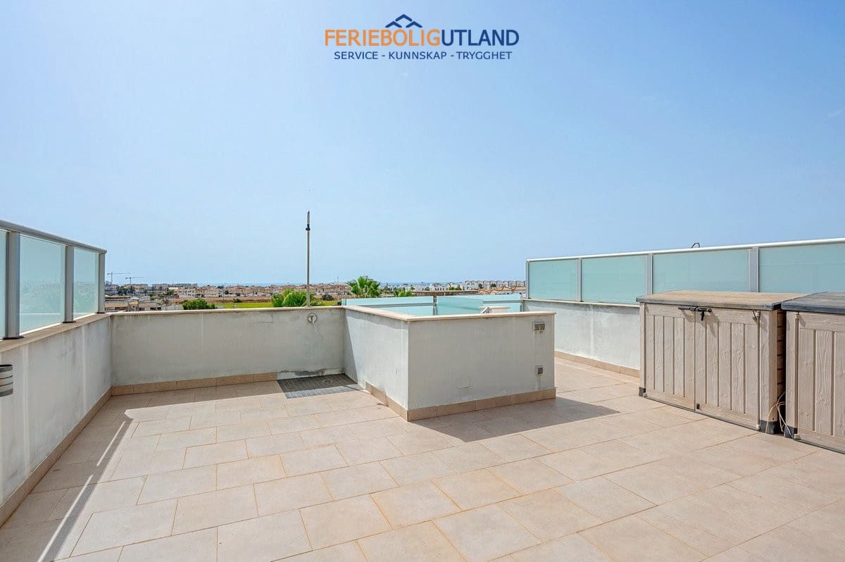2 soveværelse Bungalow til salg i Punta Prima med swimmingpool garage - € 289.000 (Ref: 10073013)