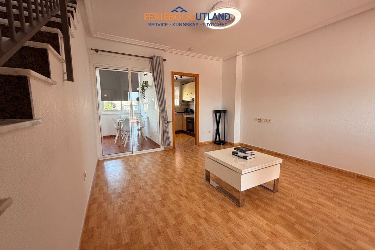 Casa de 3 habitaciones en Ciudad Quesada en venta con piscina garaje - 239.995 € (Ref: 10073364)