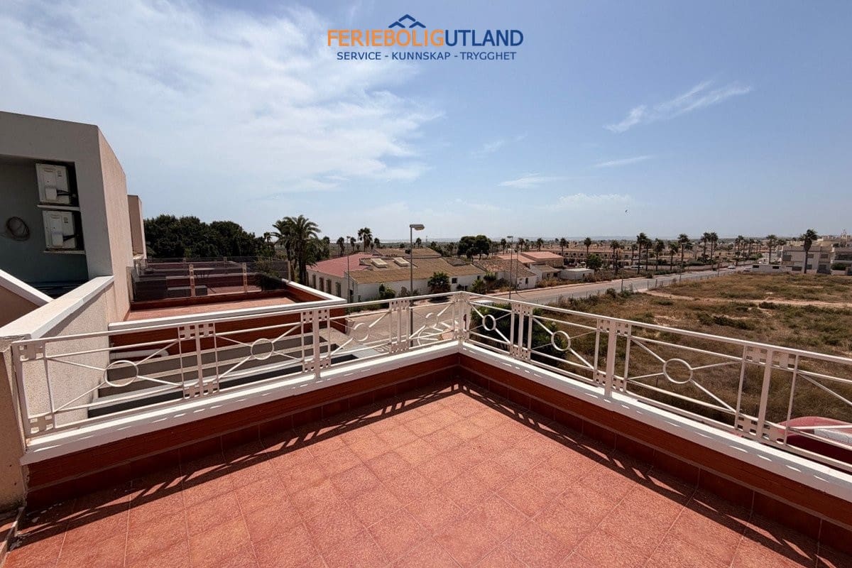 Casa de 3 habitaciones en Ciudad Quesada en venta con piscina garaje - 239.995 € (Ref: 10073364)