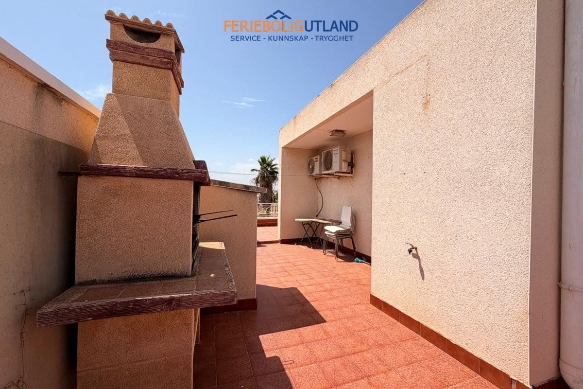 Casa de 3 habitaciones en Ciudad Quesada en venta con piscina garaje - 239.995 € (Ref: 10073364)