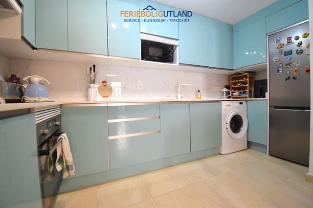 2 soveværelse Lejlighed til salg i Playa Flamenca, Orihuela med swimmingpool garage - € 185.000 (Ref: 10073365)