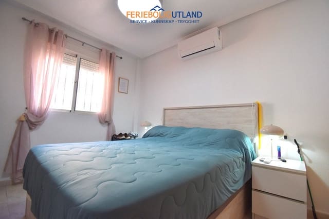 2 soveværelse Lejlighed til salg i Playa Flamenca, Orihuela med swimmingpool garage - € 185.000 (Ref: 10073365)