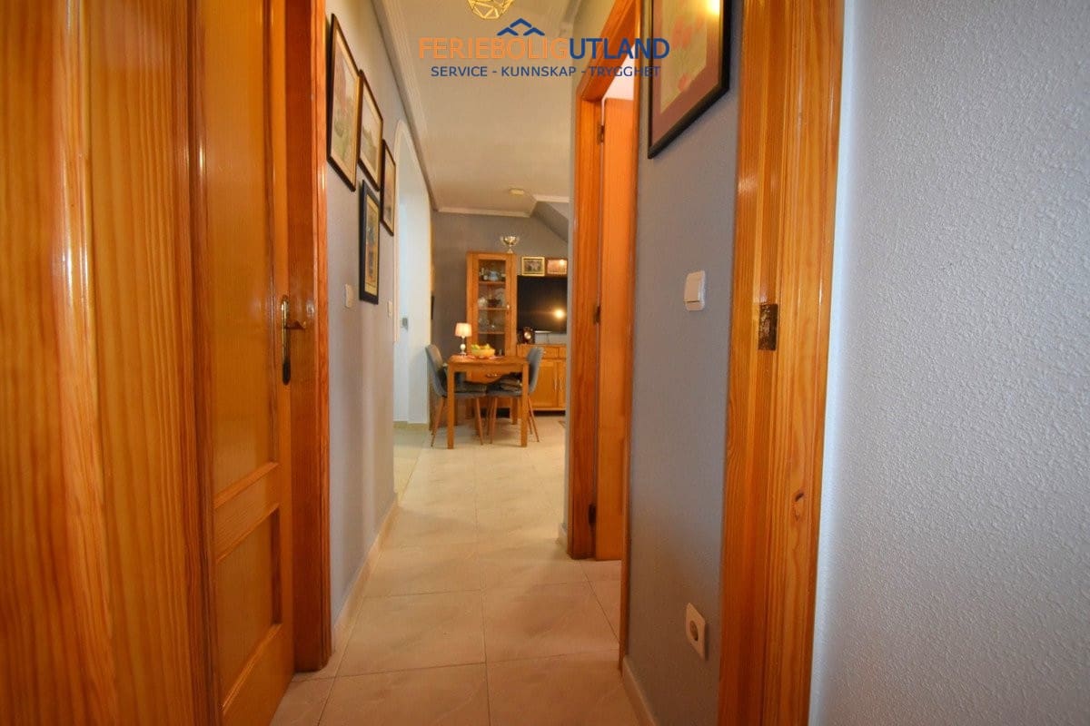 2 soveværelse Lejlighed til salg i Playa Flamenca med swimmingpool garage - € 185.000 (Ref: 10073365)