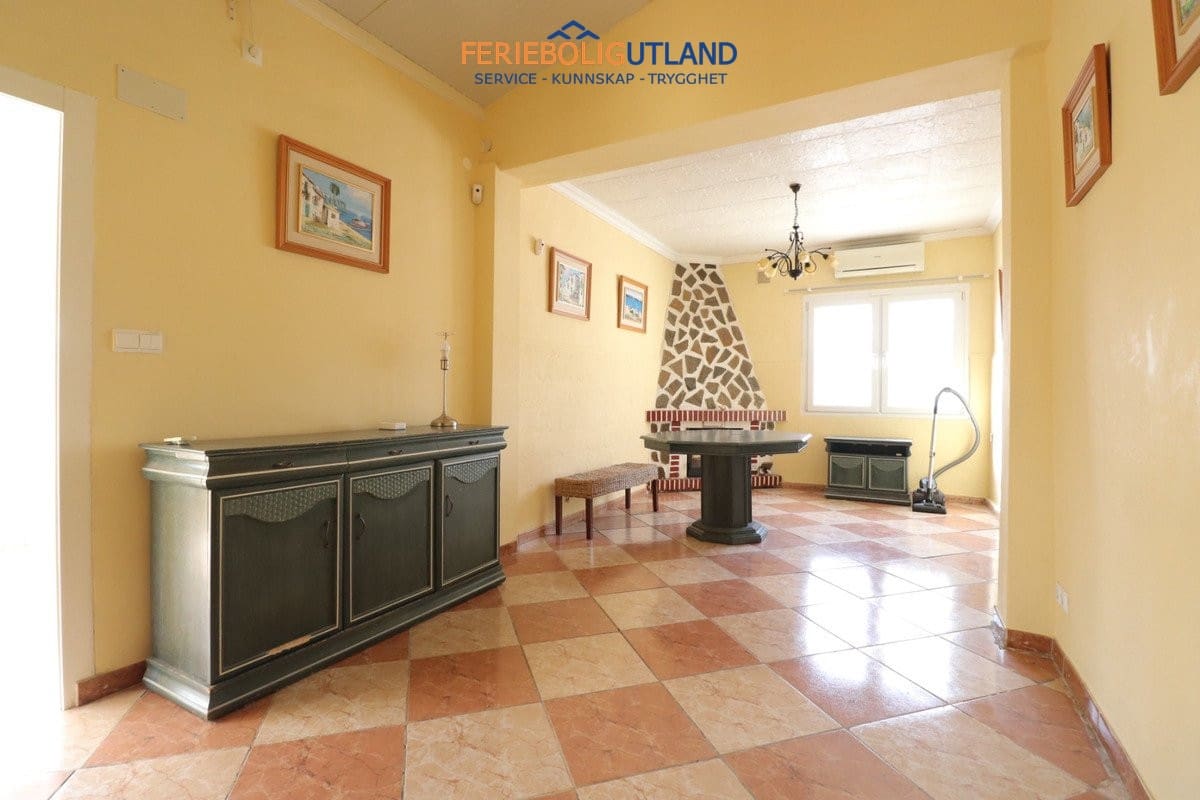 4 camera da letto Villa in vendita in Almoradi con piscina garage - 289.000 € (Rif: 10073366)