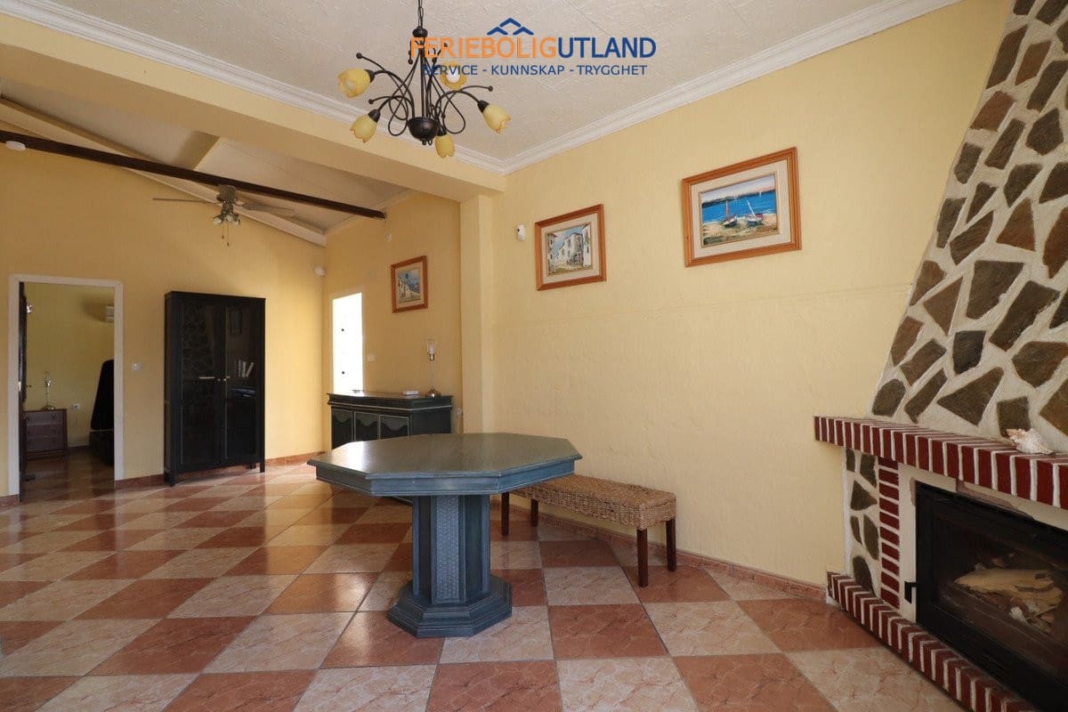 4 camera da letto Villa in vendita in Almoradi con piscina garage - 289.000 € (Rif: 10073366)