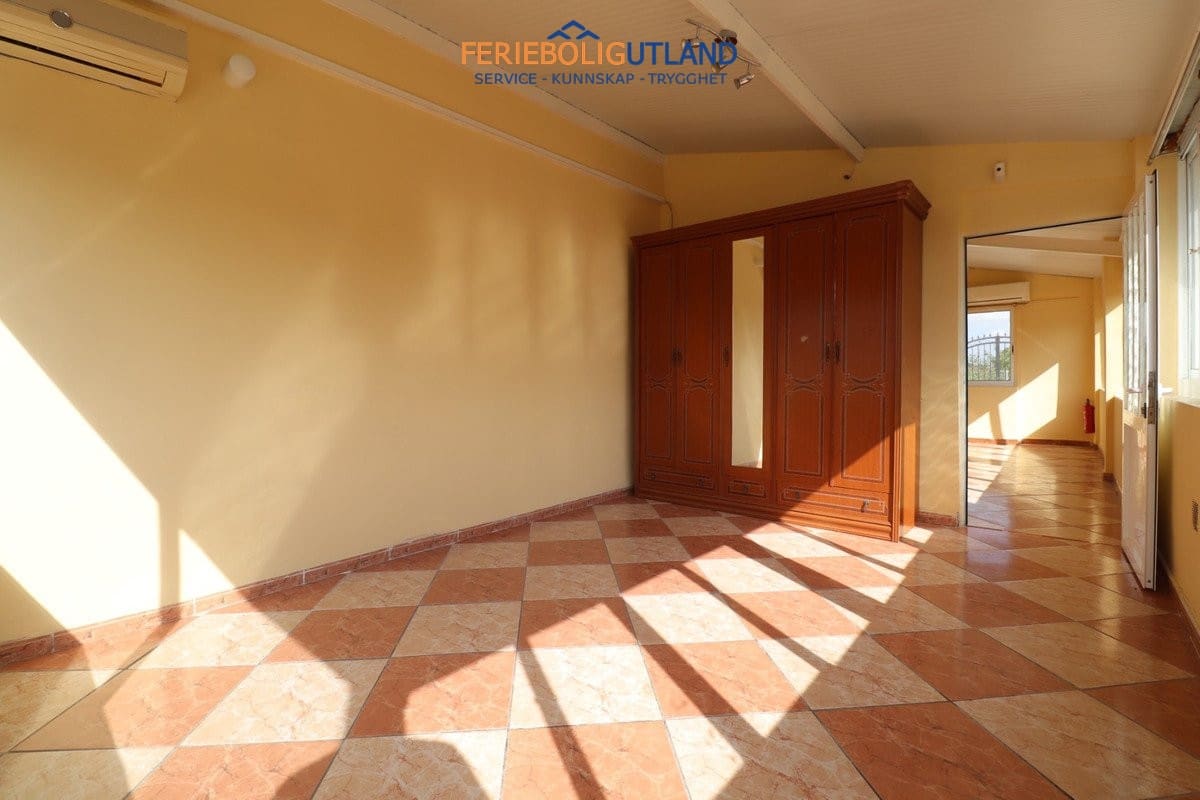 4 camera da letto Villa in vendita in Almoradi con piscina garage - 289.000 € (Rif: 10073366)