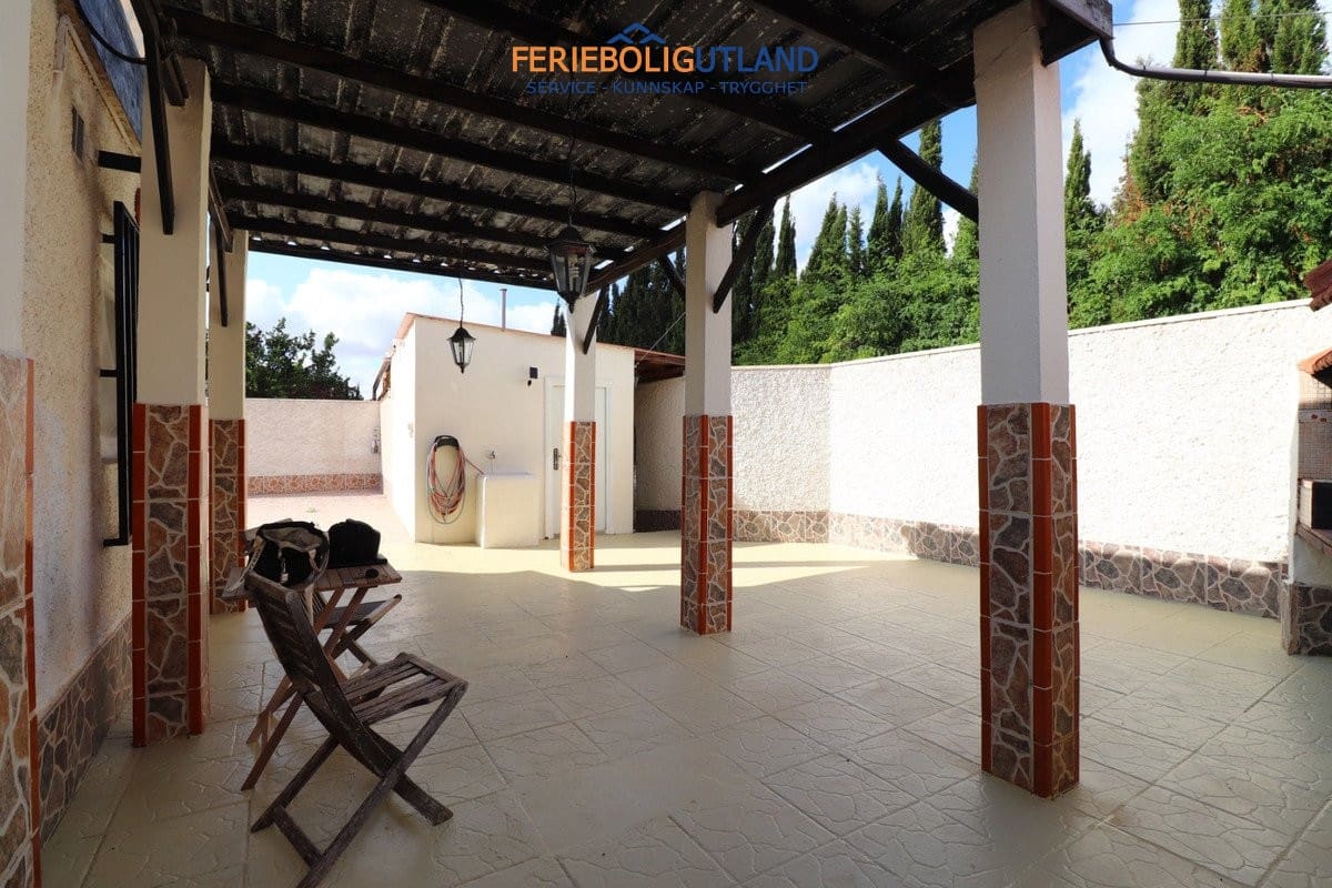 4 camera da letto Villa in vendita in Almoradi con piscina garage - 289.000 € (Rif: 10073366)