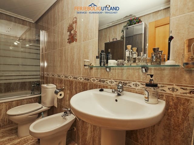 2 Zimmer Apartment zu verkaufen in La Mata, Torrevieja mit Pool - 168.000 € (Ref: 10073367)