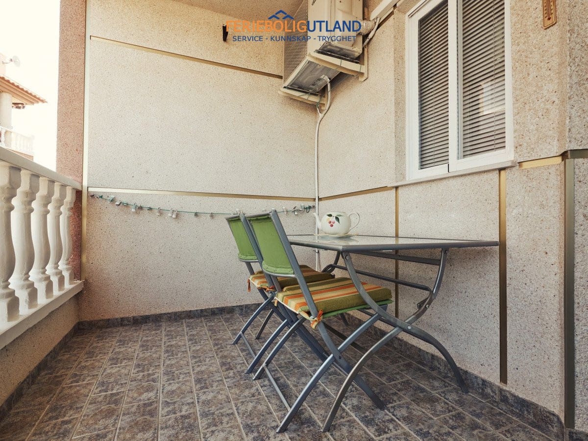 2 Zimmer Apartment zu verkaufen in La Mata mit Pool - 168.000 € (Ref: 10073367)