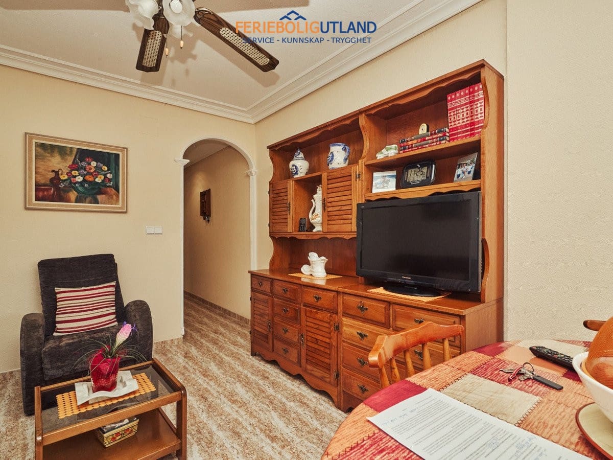 2 Zimmer Apartment zu verkaufen in La Mata mit Pool - 168.000 € (Ref: 10073367)