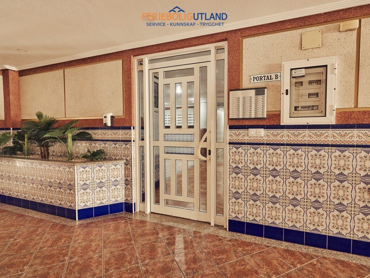 2 Zimmer Apartment zu verkaufen in La Mata mit Pool - 168.000 € (Ref: 10073367)