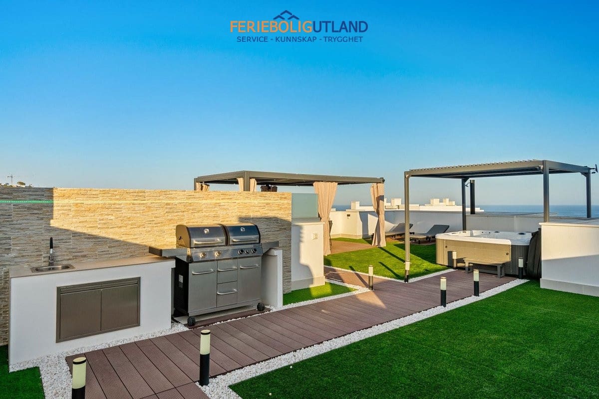 4 slaapkamer Penthouse te koop in Benalmadena met zwembad garage - € 2.100.000 (Ref: 10073368)