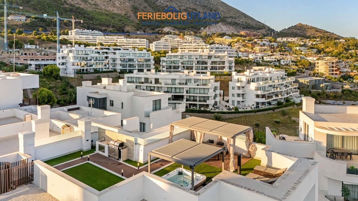 4 slaapkamer Penthouse te koop in Benalmadena met zwembad garage - € 2.100.000 (Ref: 10073368)