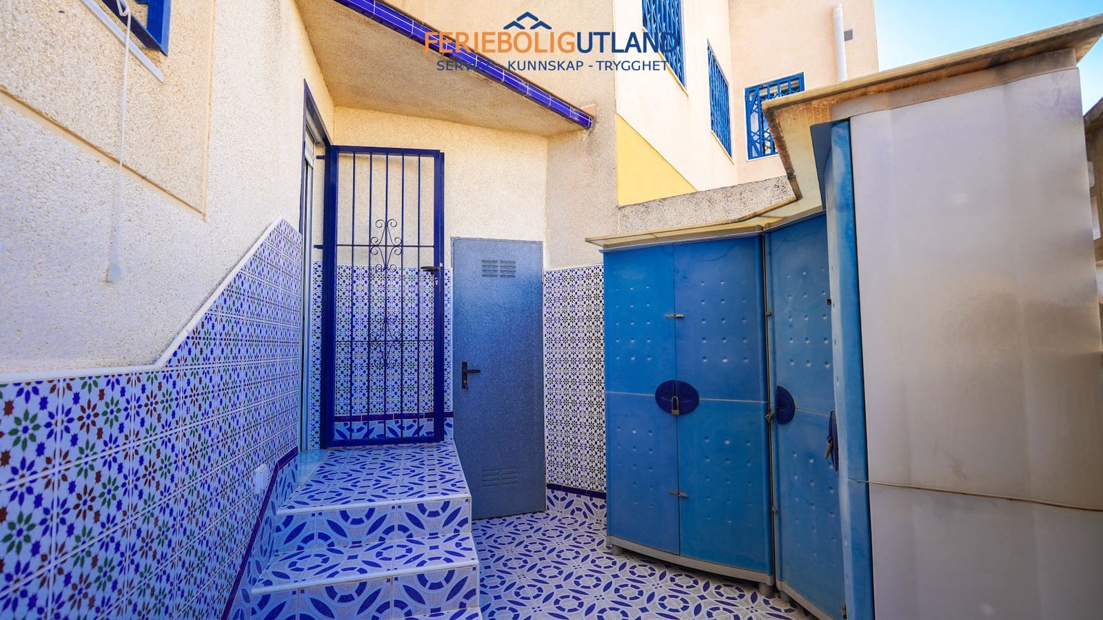 3 bedroom Apartment for sale in Torrevieja with pool garage - € 210,000 (Ref: 10073371)