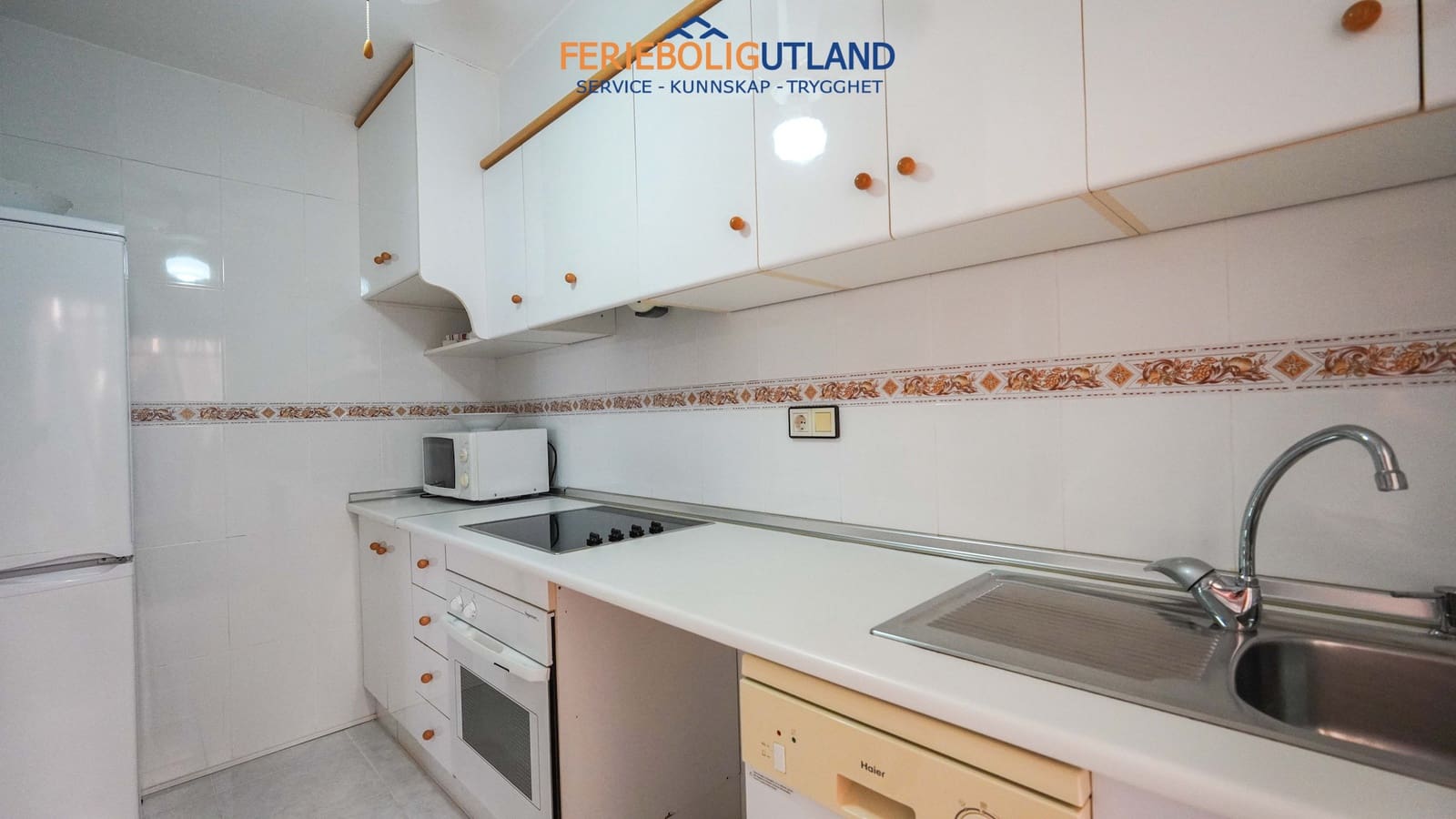 3 bedroom Apartment for sale in Torrevieja with pool garage - € 210,000 (Ref: 10073371)