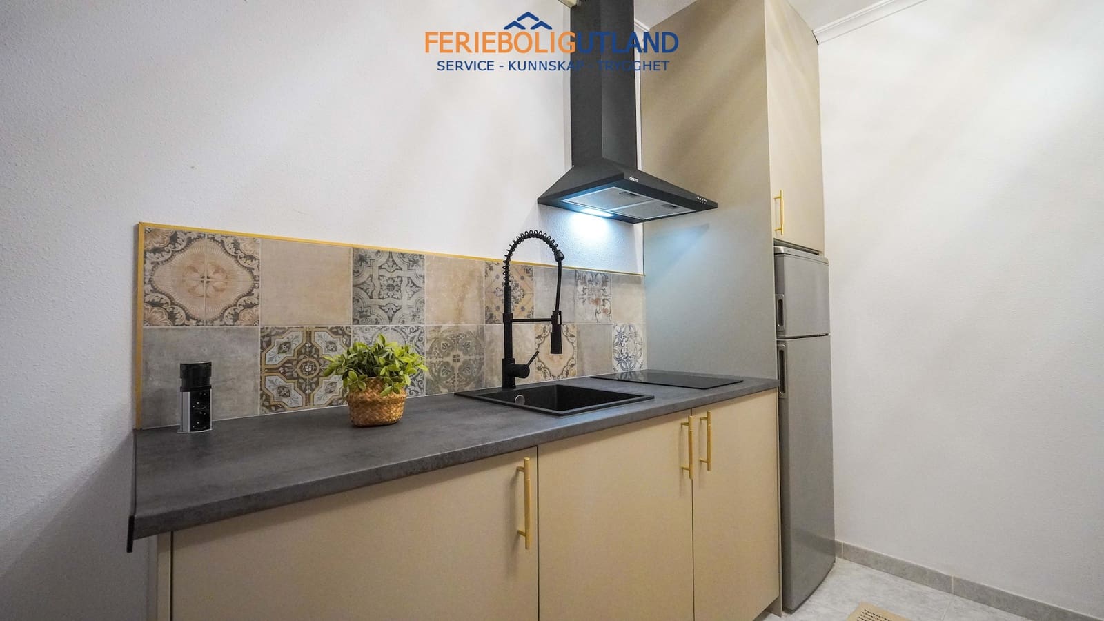 4 chambre Appartement à vendre à Torrevieja avec piscine - 225 000 € (Ref: 10076720)