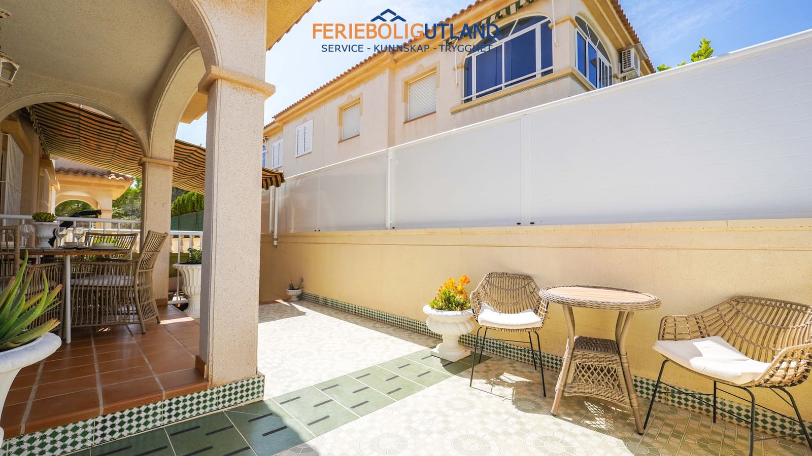 4 chambre Appartement à vendre à Torrevieja avec piscine - 225 000 € (Ref: 10076720)