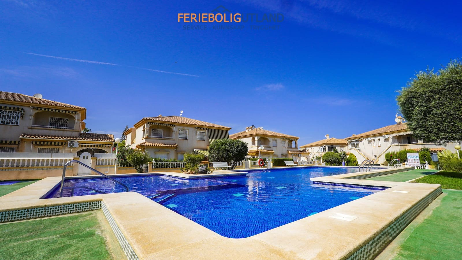4 chambre Appartement à vendre à Torrevieja avec piscine - 225 000 € (Ref: 10076720)