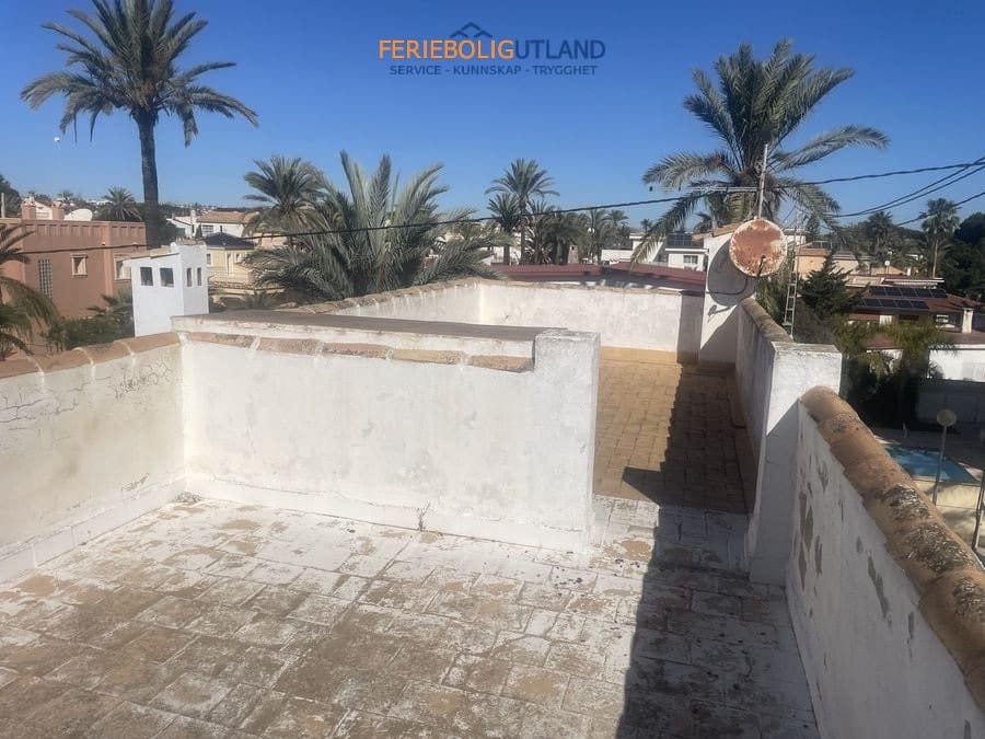 4 quarto Moradia para venda em Cabo Roig com piscina - 749 000 € (Ref: 10076970)