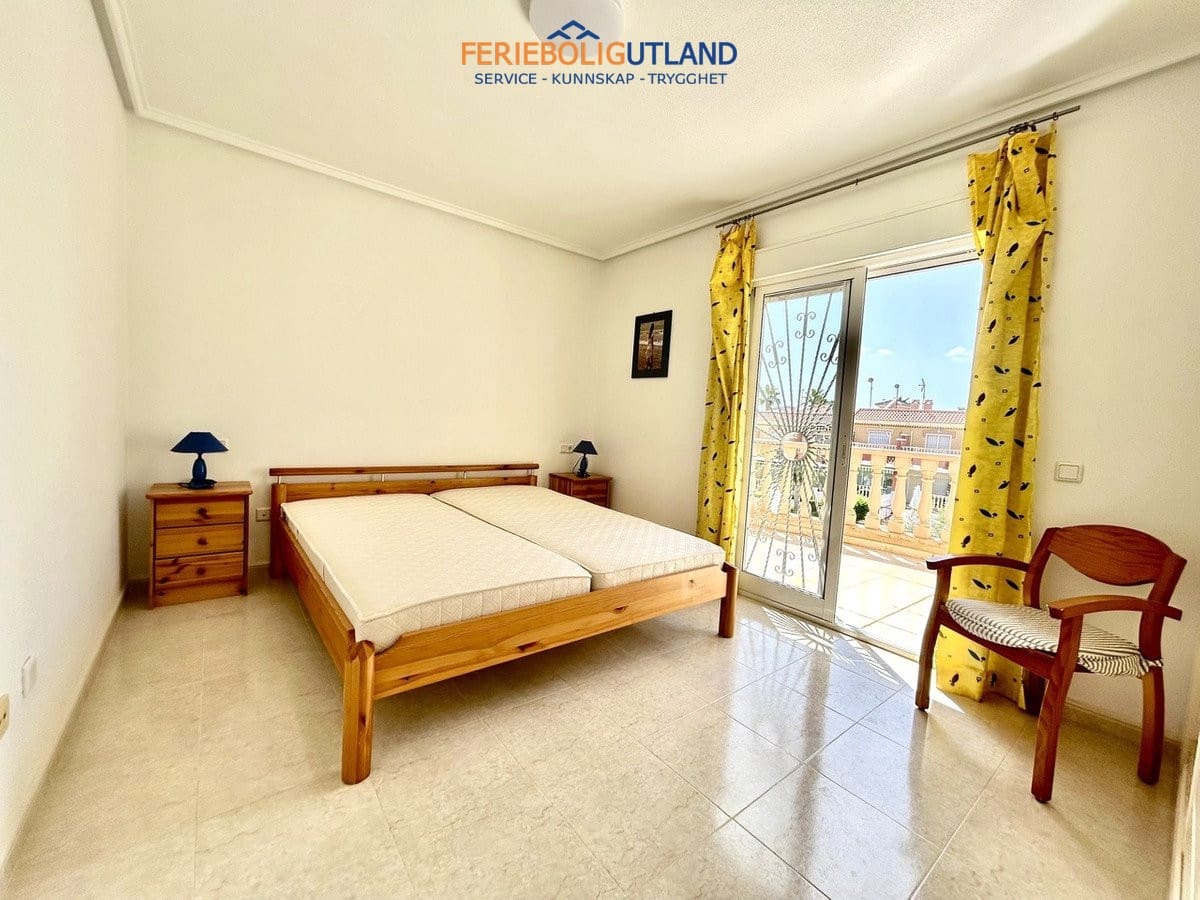 Casa de 3 habitaciones en Ciudad Quesada en venta con piscina garaje - 229.000 € (Ref: 10076971)