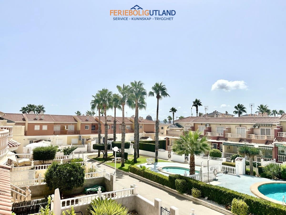 Casa de 3 habitaciones en Ciudad Quesada en venta con piscina garaje - 229.000 € (Ref: 10076971)